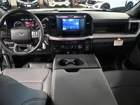 New 2026 Ford F550 4x4 Supercab Super Duty image 21