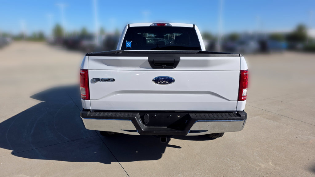 Used 2015 Ford F150 XLT w/ Equipment Group 301A Mid AWD/4WD image 4