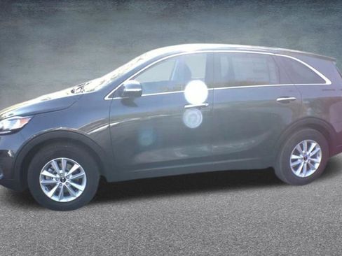Used 2020 Kia Sorento LX FWD image 10