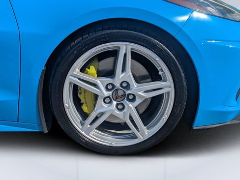 Used 2023 Chevrolet Corvette Stingray Premium Conv w/ Z51 Performance Package RWD image 11
