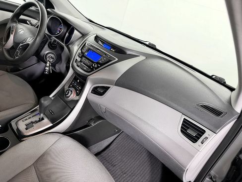 Used 2013 Hyundai Elantra GLS w/ Preferred Pkg FWD image 42