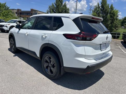New 2026 Nissan Rogue SV FWD image 5