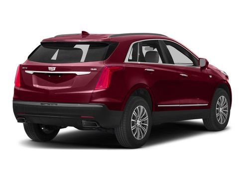 Used 2017 Cadillac XT5 Luxury w/ Driver Awareness Package AWD/4WD image 2
