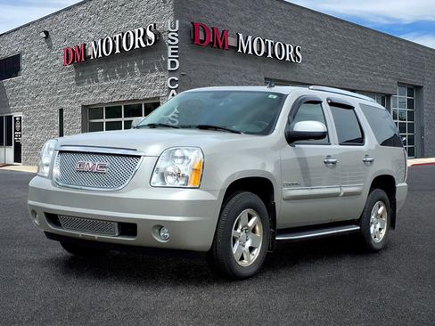 Used 2007 GMC Yukon Denali AWD/4WD image 1