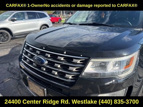 Used 2017 Ford Explorer XLT w/ Equipment Group 202A FWD image 2