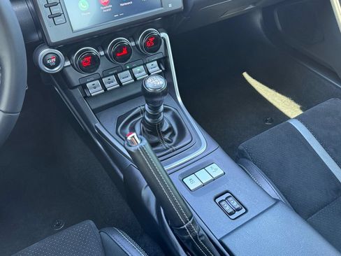 Used 2023 Toyota GR86 Premium RWD image 16