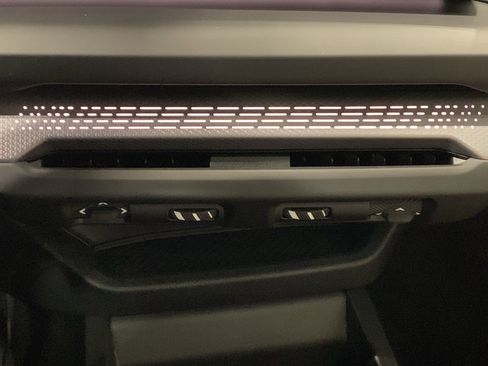 Used 2026 BMW M235i xDrive w/ Technology Package image 22