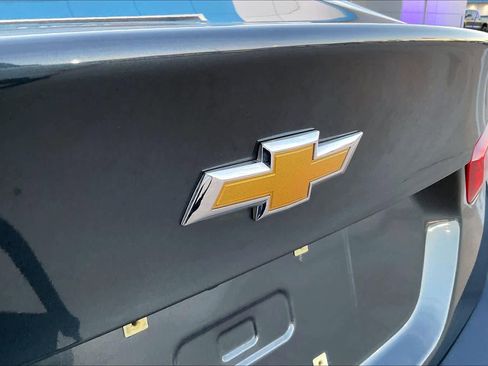 Used 2021 Chevrolet Malibu LS image 30