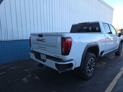 Used 2021 GMC Sierra 2500 AT4 w/ AT4 Premium Plus Package AWD/4WD image 3