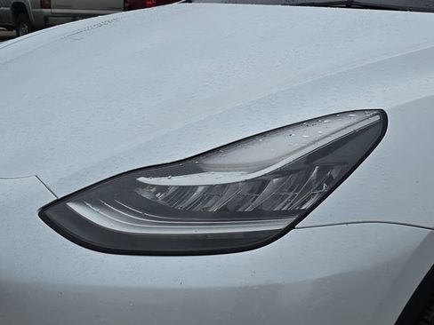 Used 2023 Tesla Model Y Long Range image 30