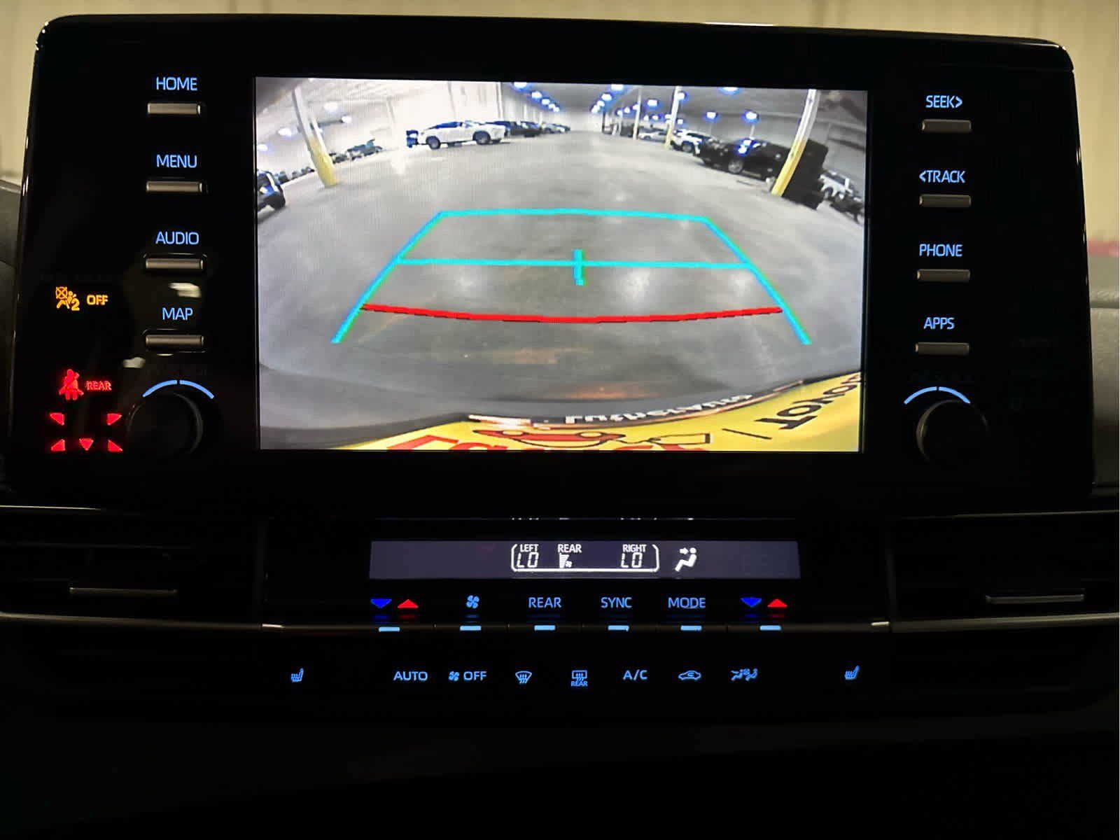 Used 2021 Toyota Sienna XLE AWD/4WD image 10