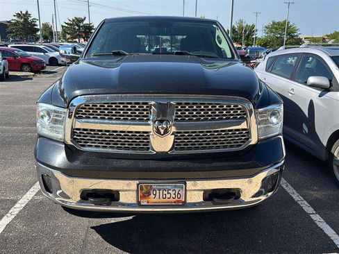 Used 2016 RAM 1500 Laramie w/ Convenience Group AWD/4WD image 3