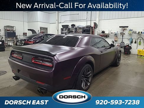 Used 2022 Dodge Challenger R/T Scat Pack RWD image 3