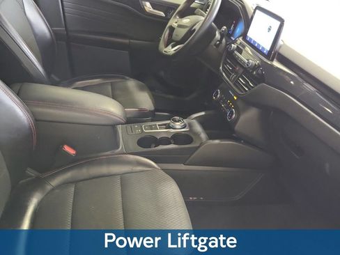 Used 2023 Ford Escape ST-Line FWD image 3