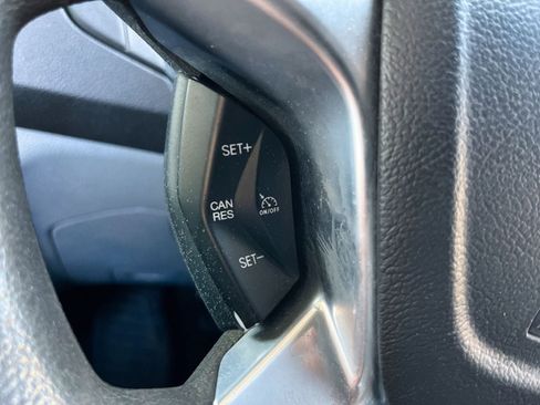 Used 2018 Ford Transit 250 130 Low Roof RWD image 38