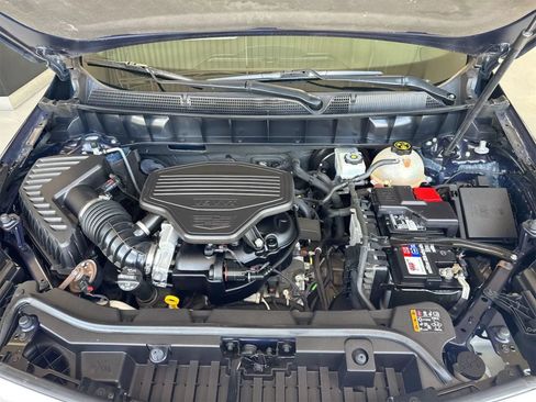 Used 2019 Cadillac XT5 FWD image 8