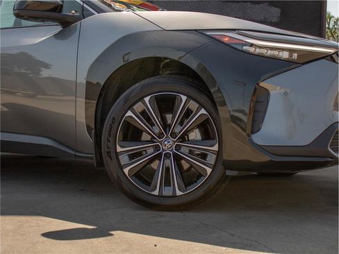 Used 2023 Toyota bZ4X AWD w/ Weather Package image 6