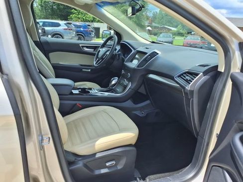 Used 2018 Ford Edge SEL w/ Equipment Group 201A FWD image 21