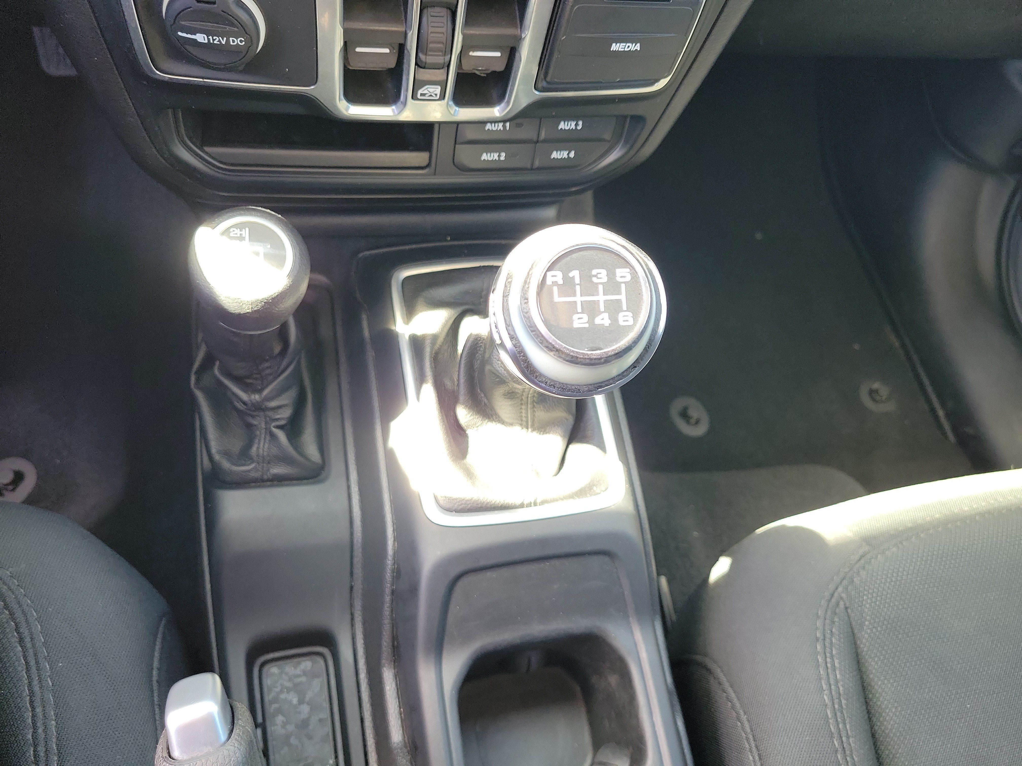 Used 2019 Jeep Wrangler Unlimited Sport S AWD/4WD image 27