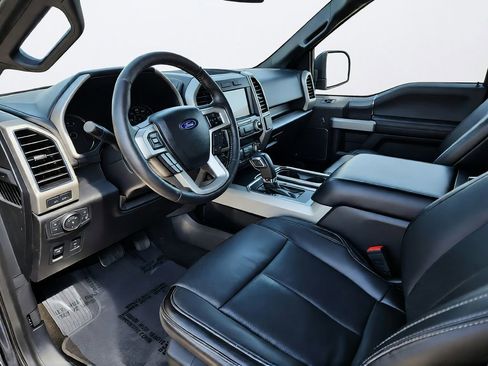 Used 2019 Ford F150 Lariat w/ Equipment Group 502A Luxury AWD/4WD image 17