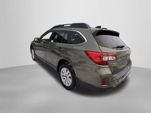 Used 2016 Subaru Outback 2.5i Premium image 5