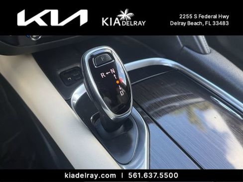 Used 2021 Buick Enclave Essence FWD image 22