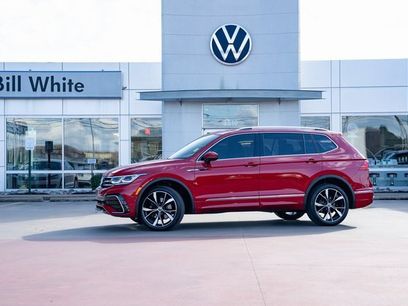 Used 2024 Volkswagen Tiguan SEL R-Line