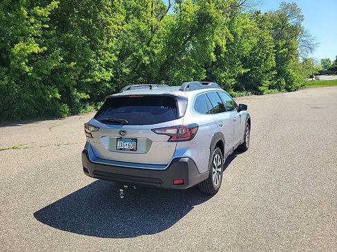 Used 2023 Subaru Outback Premium AWD/4WD image 15