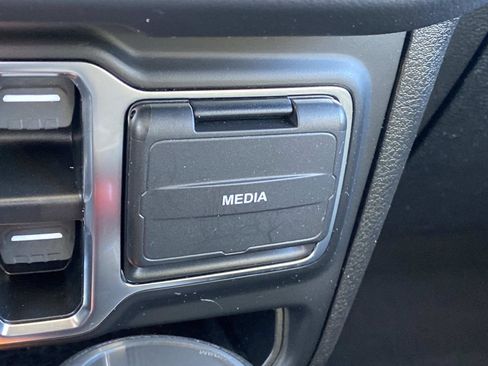 Certified 2025 Jeep Wrangler Sahara image 42