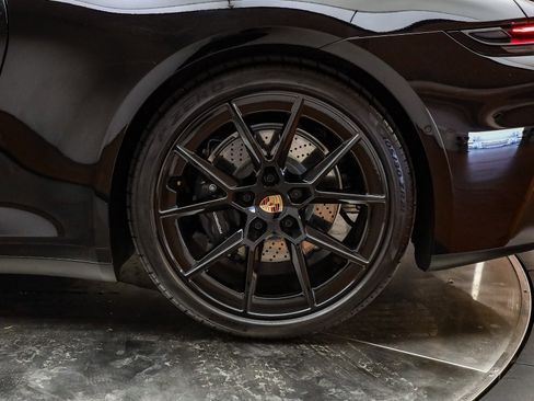 Used 2026 Porsche 911 Carrera image 9