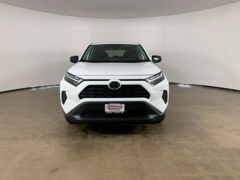 Used 2024 Toyota RAV4 LE AWD/4WD image 3