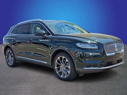 Used 2021 Lincoln Nautilus Reserve AWD/4WD image 3
