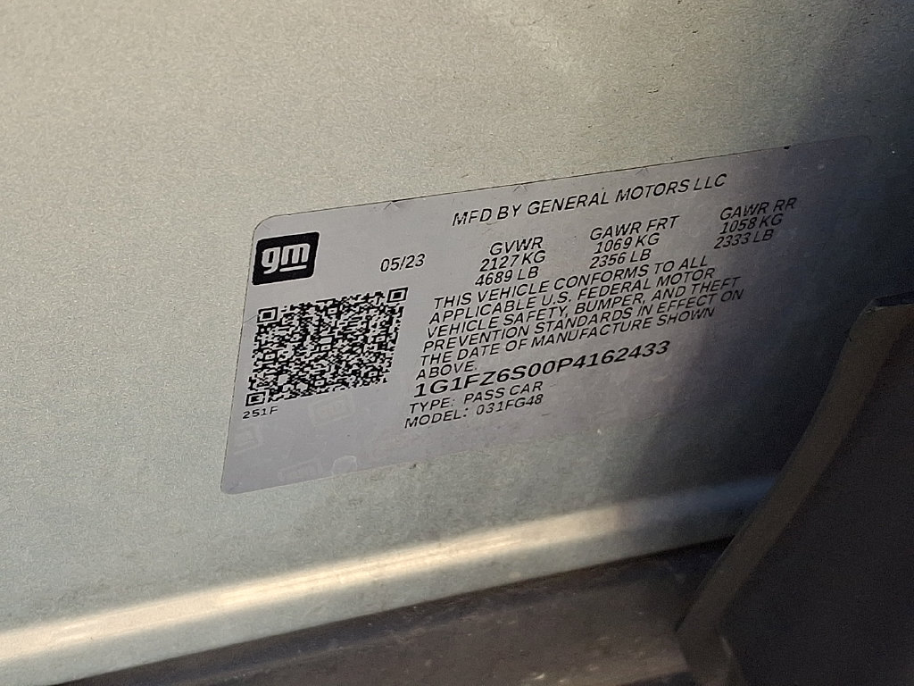 Used 2023 Chevrolet Bolt EUV Premier w/ Sun & Sound Package FWD image 28