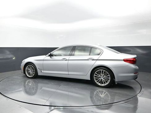 Used 2020 BMW 540i xDrive w/ Executive Package AWD/4WD image 2