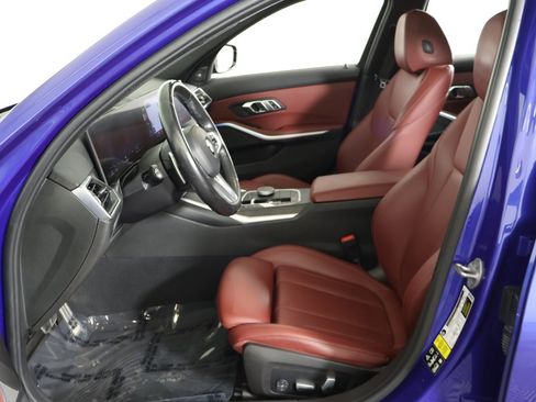 Used 2023 BMW 330i xDrive Sedan w/ M Sport Package image 31