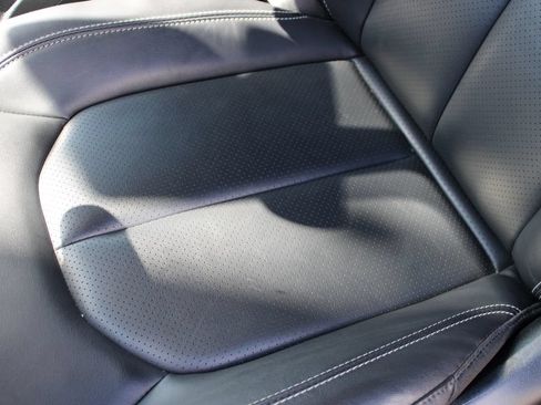 Used 2025 Chrysler Pacifica Select FWD image 11