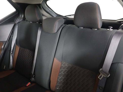 Used 2021 Nissan Kicks SR w/ Exterior Package image 32