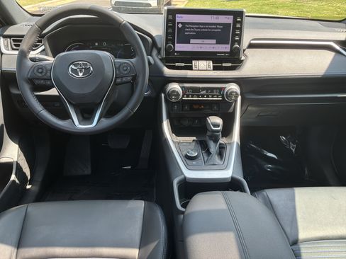 Used 2022 Toyota RAV4 XSE AWD/4WD image 29