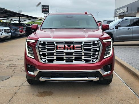 New 2026 GMC Yukon Denali w/ Denali Reserve Package AWD/4WD image 8