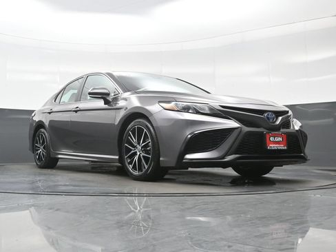 Used 2023 Toyota Camry SE FWD image 28