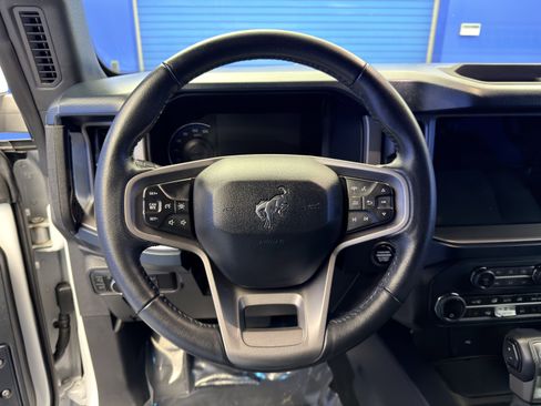 Used 2023 Ford Bronco Outer Banks image 14