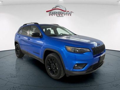 Used 2023 Jeep Cherokee Altitude Lux