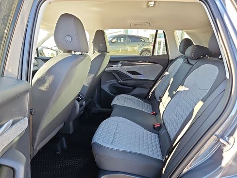 New 2026 Volkswagen Tiguan S image 9