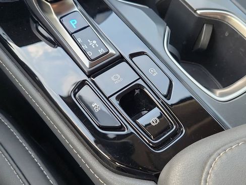 Used 2024 Lexus NX 250 FWD w/ Towing Package (2000 Lbs) image 26