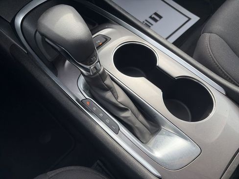 Used 2021 Chevrolet Malibu LT image 25