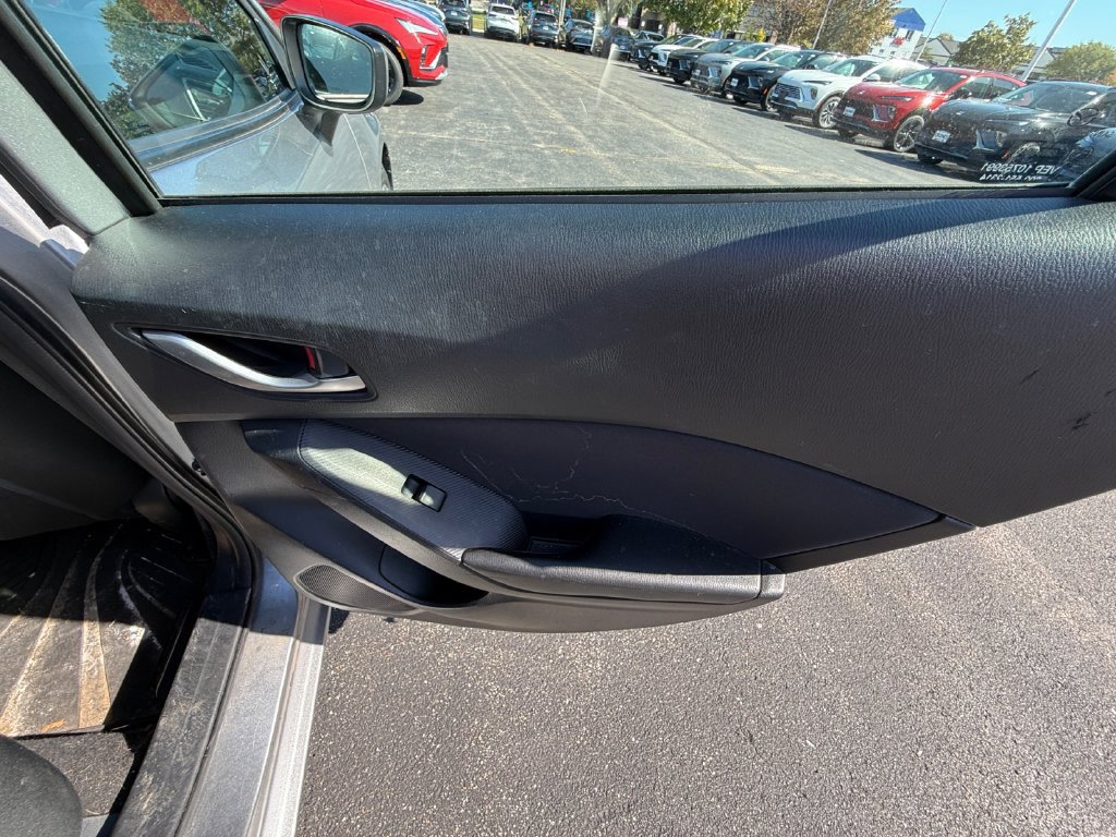 Used 2015 MAZDA MAZDA3 i Sport FWD image 27