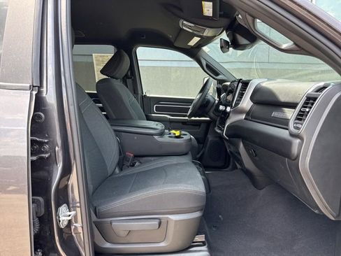 Used 2025 RAM 2500 Big Horn AWD/4WD image 10