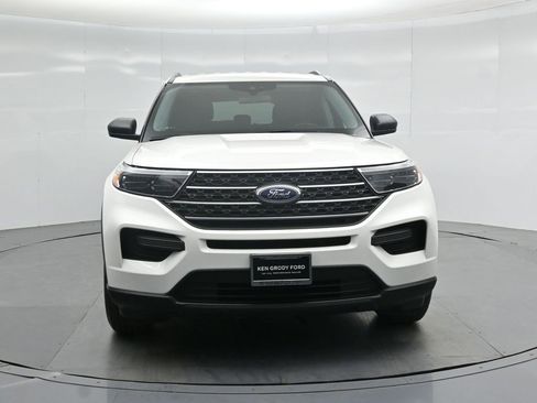 Certified 2022 Ford Explorer XLT image 57