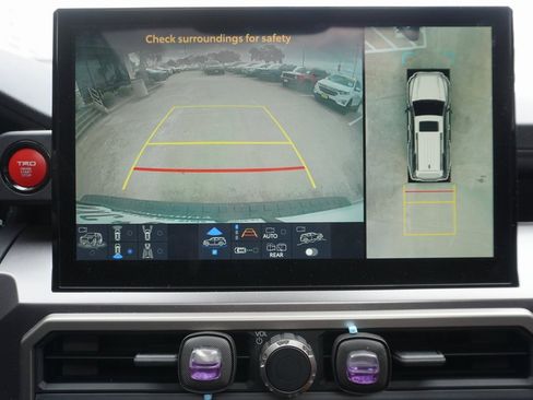 Used 2025 Toyota 4Runner TRD Sport Premium image 9