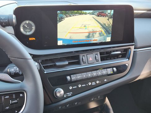 New 2025 Lexus ES 350 w/ Premium Package image 12